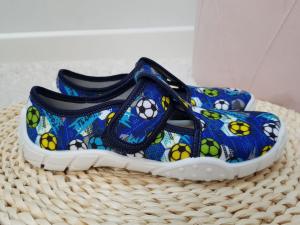 Kapcie dla chłopca BORYS 25-35 niebieskie w piłki