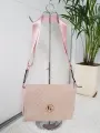 Lekka-torebka-damska-listonoszka-PATRYCJA-pudrowy-roz