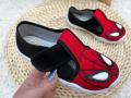 Kapcie-chlopiece-KAROL-czarno-czerwone-Spider-Man