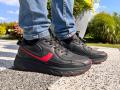 Buty-Sportowe-Meskie-Jurek-Czarne-z-Czerwonymi-Elementami