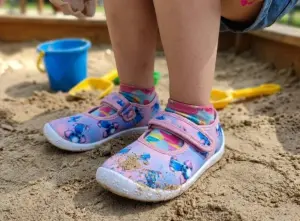 Kapcie Dla Dziewczynki DIANA Różowe Na Rzepy Skórzana Wkładka Gratis Przedszkole Szkoła