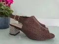 Brazowe-Sandaly-Damskie-Na-Slupku-Modne-Azurowe