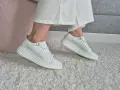 Skorzane-Biale-Buty-Sportowe-Damskie-Bardzo-Miekkie