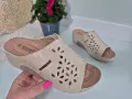 Klapki-Damskie-na-Koturnie-Bezowe