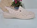 Sandaly-Damskie-Bezowe-Na-Gumki-Kryte-Palce-Babciowe