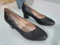 Czolenka-Damskie-Czarne-Na-Slupku-Szerokie