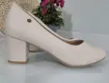 Czolenka-Damskie-Bezowe-Na-Slupku-Szerokie