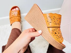 Klapki Damskie Na Koturnie Szerokie Lekkie Wysokie