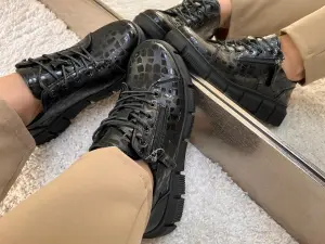Buty Sportowe Damskie z Miękkiej Skóry Naturalnej Czarne 