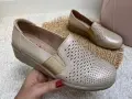 Lekkie-Polbuty-Damskie-Bezowe-Haidra-Z-Gumkami-Na-Bokach