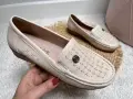 Miekkie-Mokasyny-Damskie-Bezowe-Na-Podwyzszeniu-Azurowe
