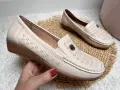 Miekkie-Mokasyny-Damskie-Bezowe-Na-Podwyzszeniu-Azurowe