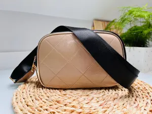 Mała Torebka Damska Crossbody Beżowa Szeroki Pasek