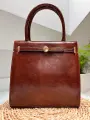 Torebka-Damska-Elegancka-Kuferek-Brazowy-Ze-Zlotymi-Detalami